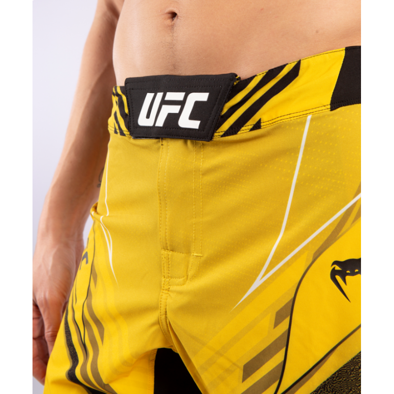 T-shirt compression Homme Reebok UFC » Le Kontainer
