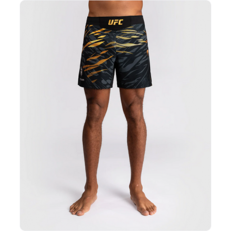 Shorts de combat Venum UFC Fusion noir/doré